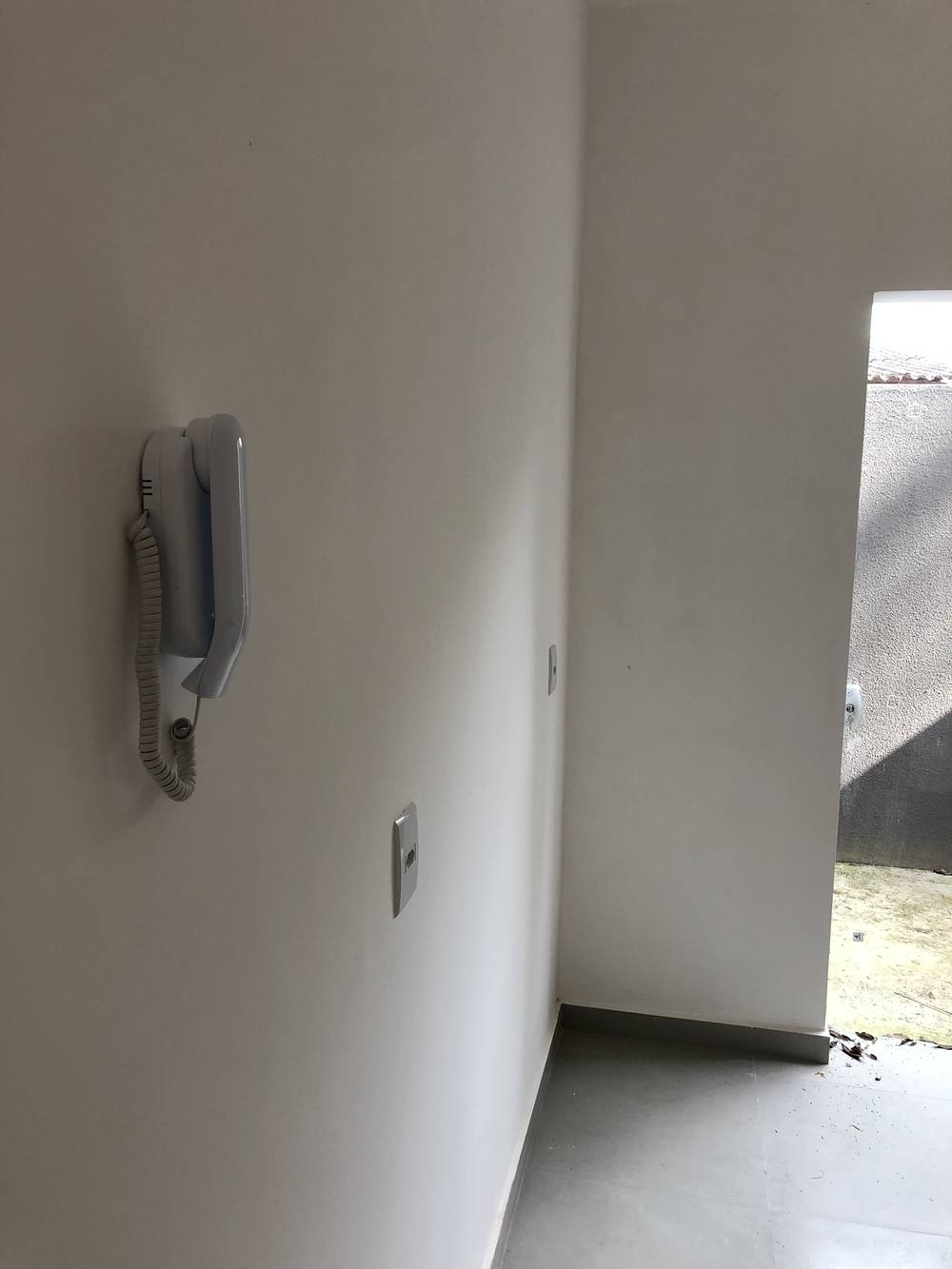 Interfone individual de cada unidade do conjunto em Cotia